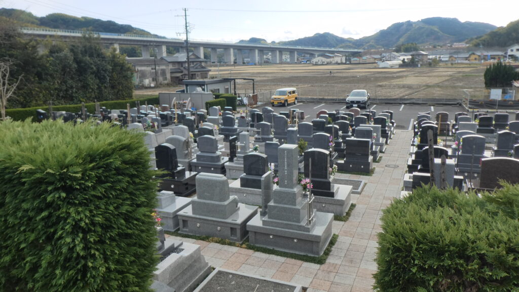 葉梨の里霊園と曹洞宗、石龍山、灌溪寺（かんけいじ）新東名の近く